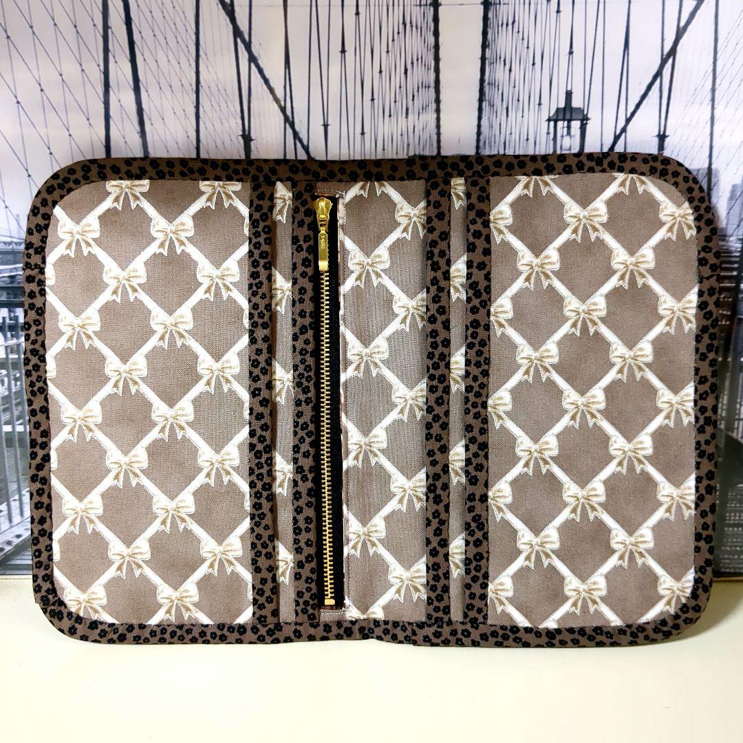 ロラライハリス　ハンドメイド　マルチケース
