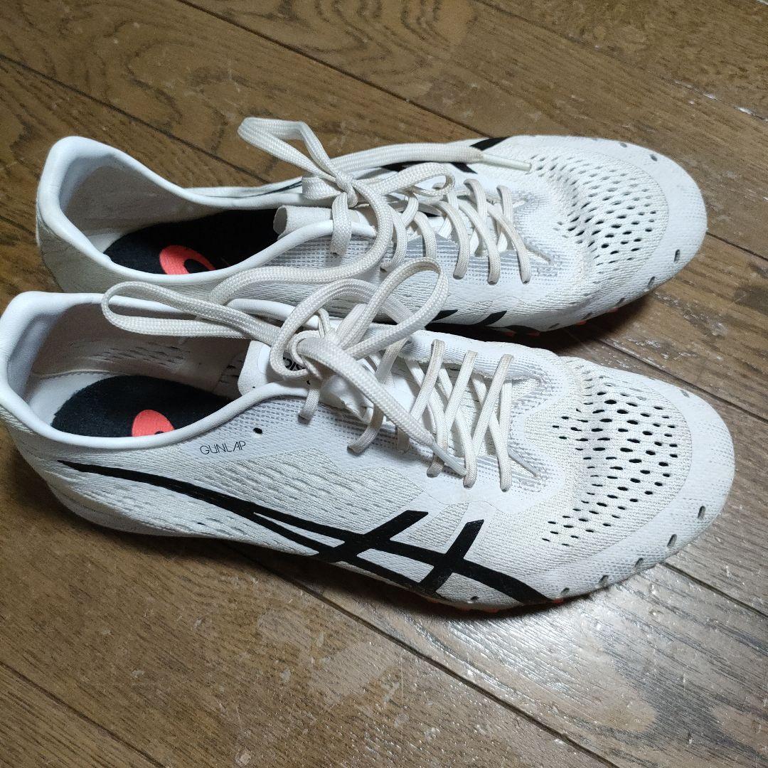 ASICS スパイクシューズ ホワイト/ブラック　ガンラップ　26cm