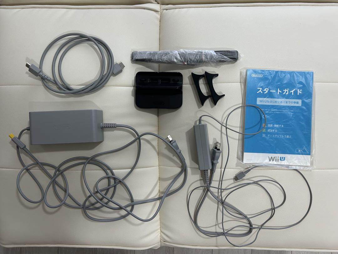 値下げ！　wiiu本体　おまけソフト2枚 値下げ！ wiiu本体 おまけソフト2枚