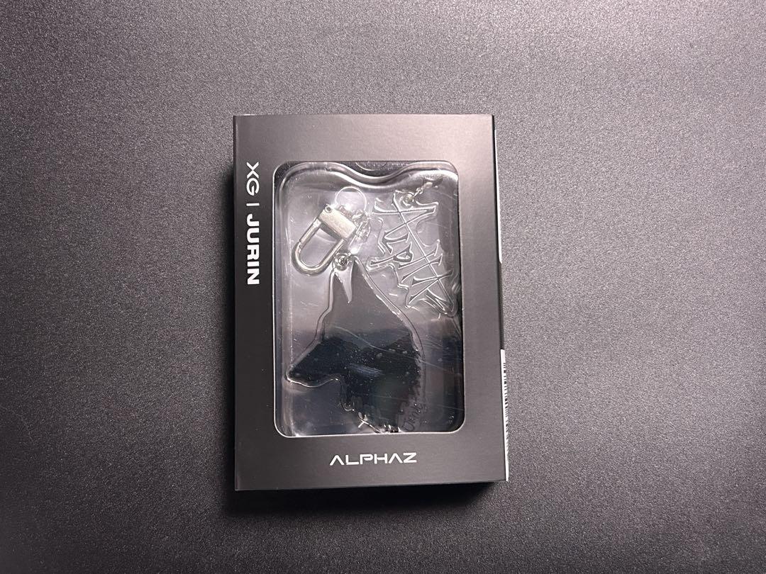XG ALPHAZ LIMITED アクリルキーホルダー ジュリン
