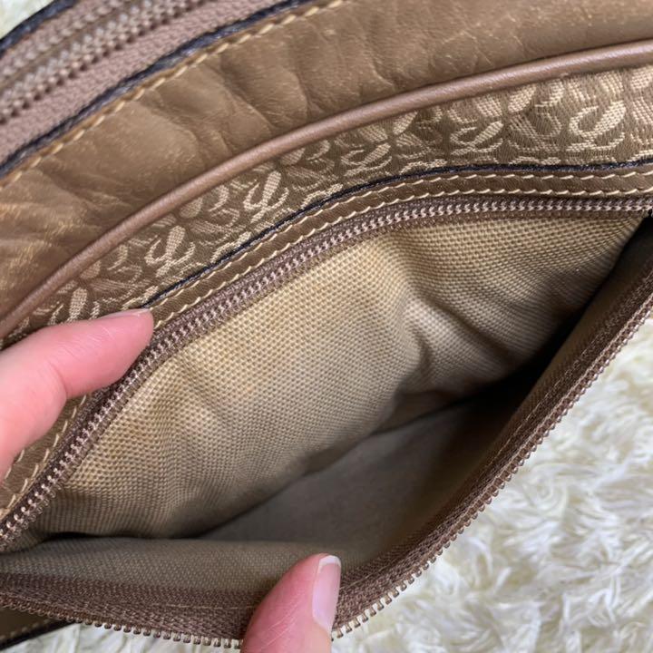 超激安得価 LOEWE ブラウン レザー xq2zk-m22584979208 ショルダーバッグ アナグラム 期間限定お値