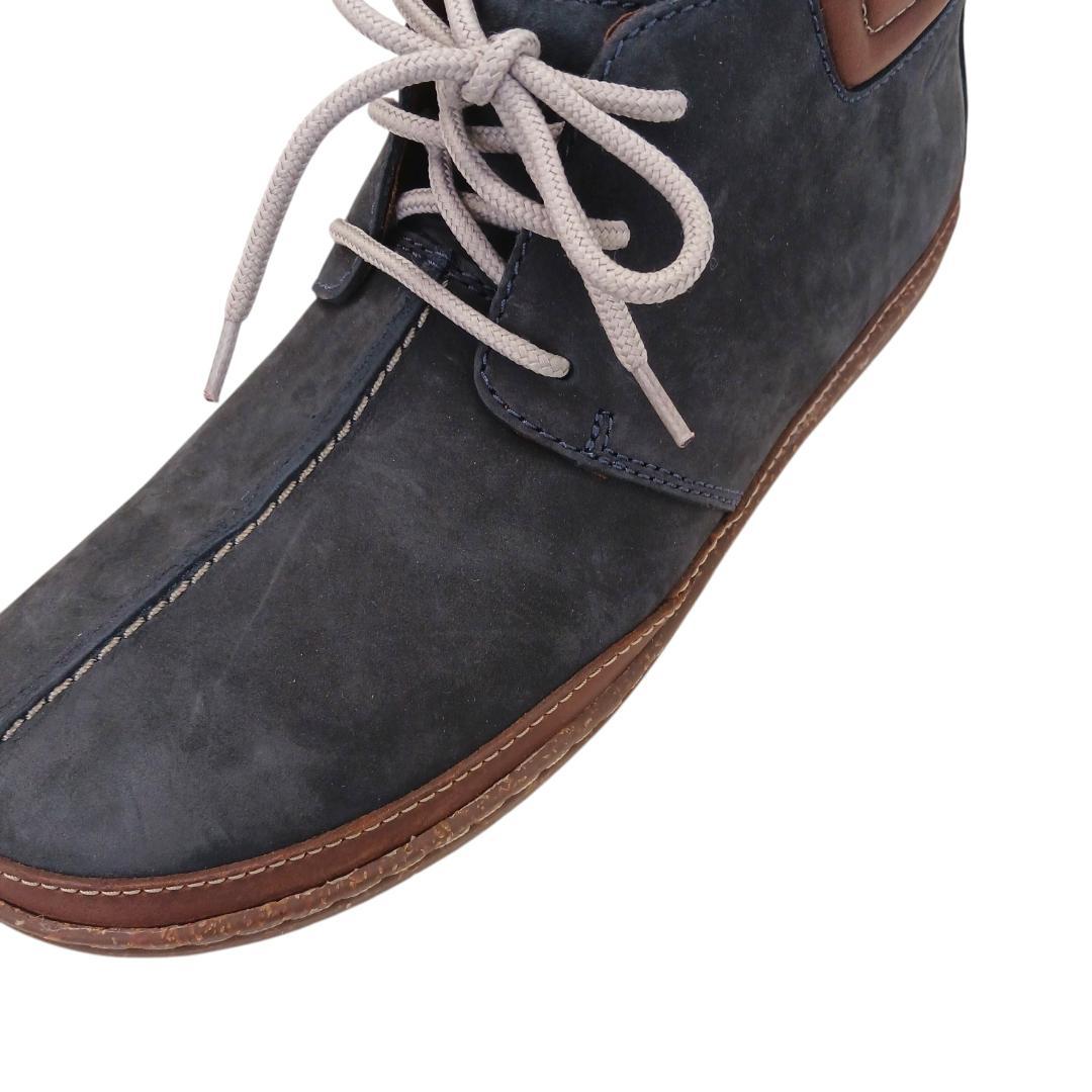 新品 クラークス Trapell Mid カジュアルブーツ Clarks