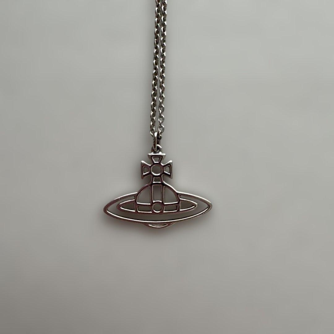 Vivienne Westwood 宇宙船ネックレス