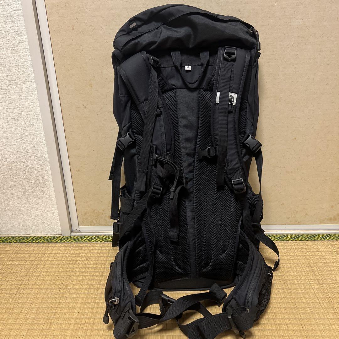 THE NORTH FACE TELLUS 32 バックパック ブラック
