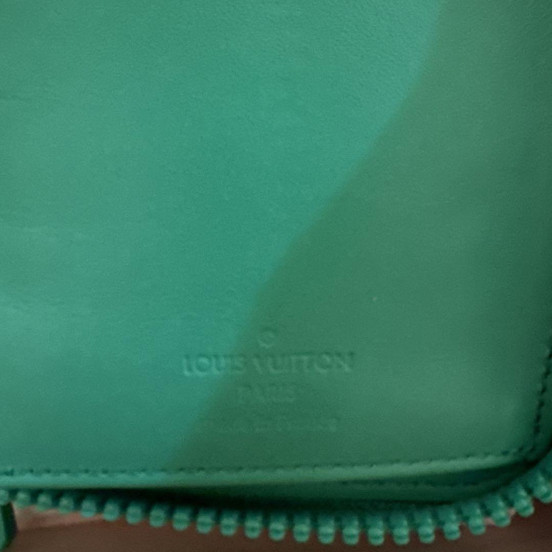 LOUIS VUITTON グリーン 長財布
