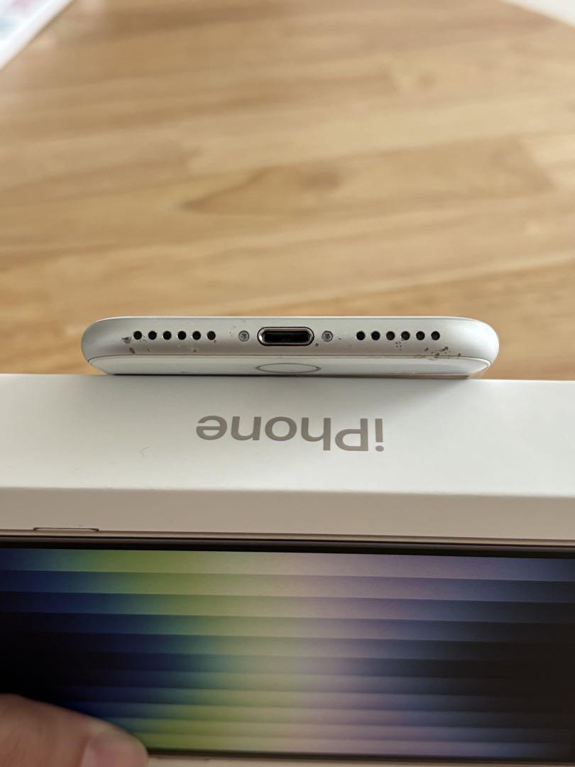 Apple iPhone 8 ホワイト　SIMロックなし