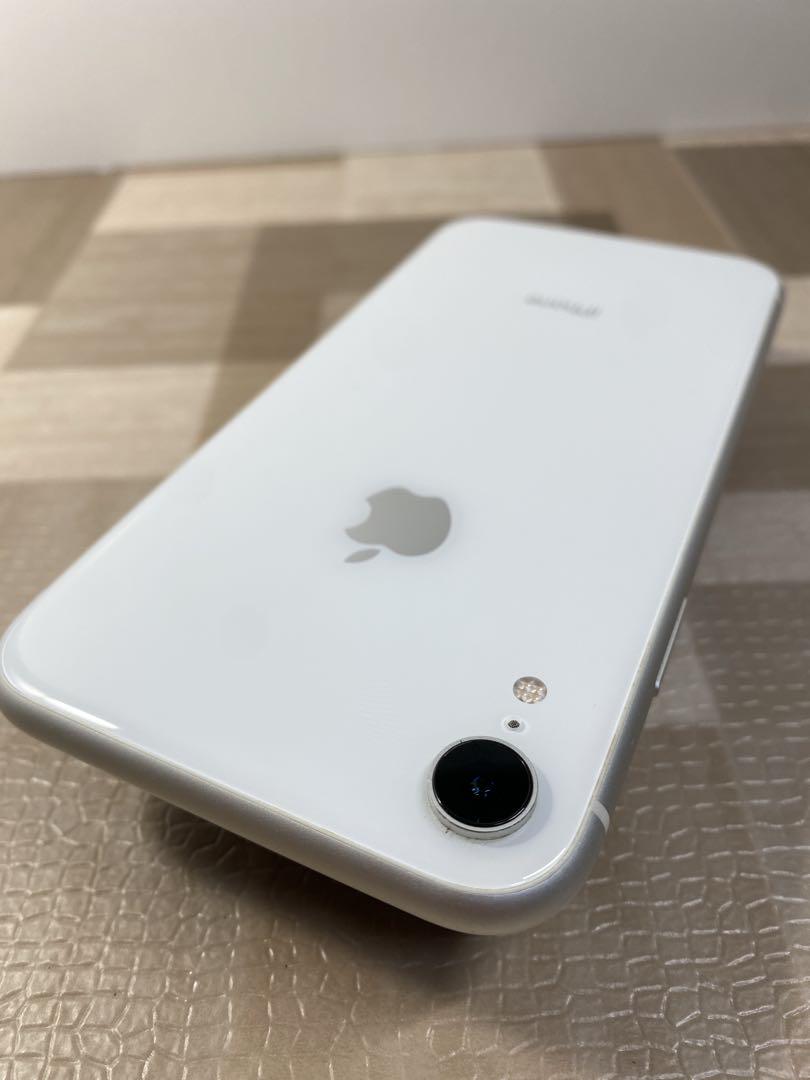 iPhoneXR本体のみ(64GB SIMフリー・動作確認済)シルバー　中古品