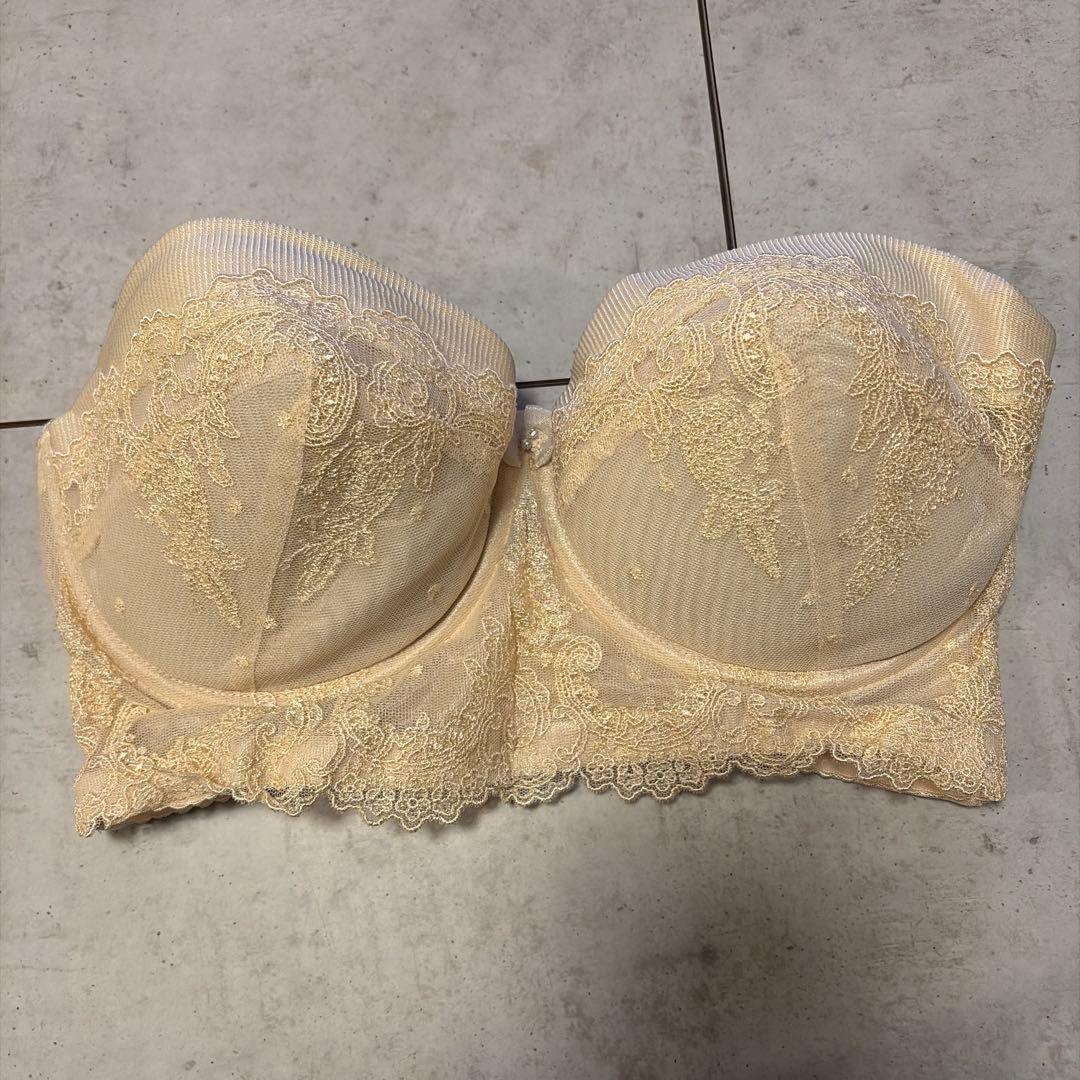 フォーシスアンドカンパニー　ブライダルインナー