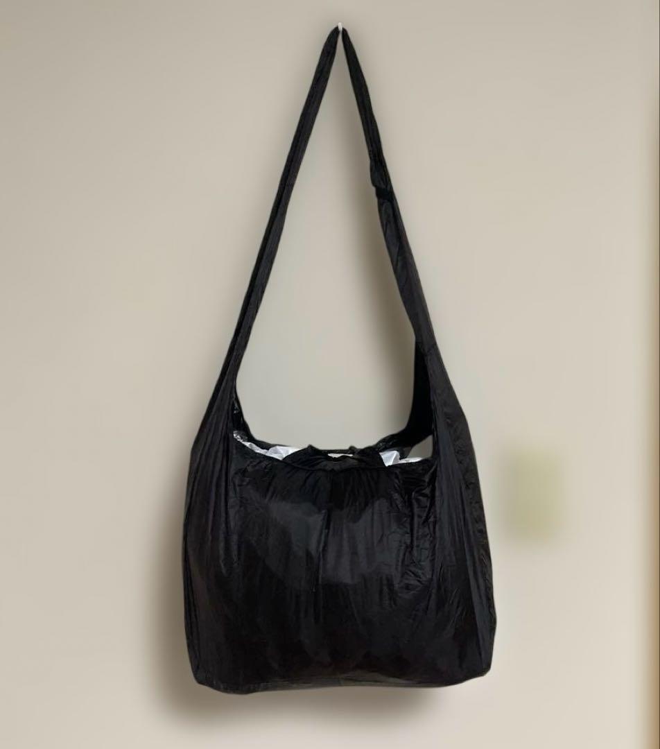 ROA HIKING パッカブル ノットバッグ black ROA: ブラック パッカブル ノットバッグ | SSENSE 日本