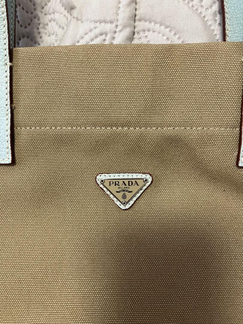 プラダ　ほぼ未使用　キャンバストートバッグ