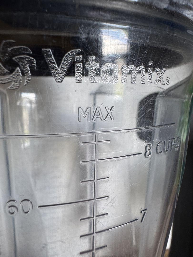 Vitamixブレンダー容器のみ 2リットル 透明/黒 透明プラスチック製 開店記念セール！ Vitamixブレンダー容器のみ 透明プラスチック