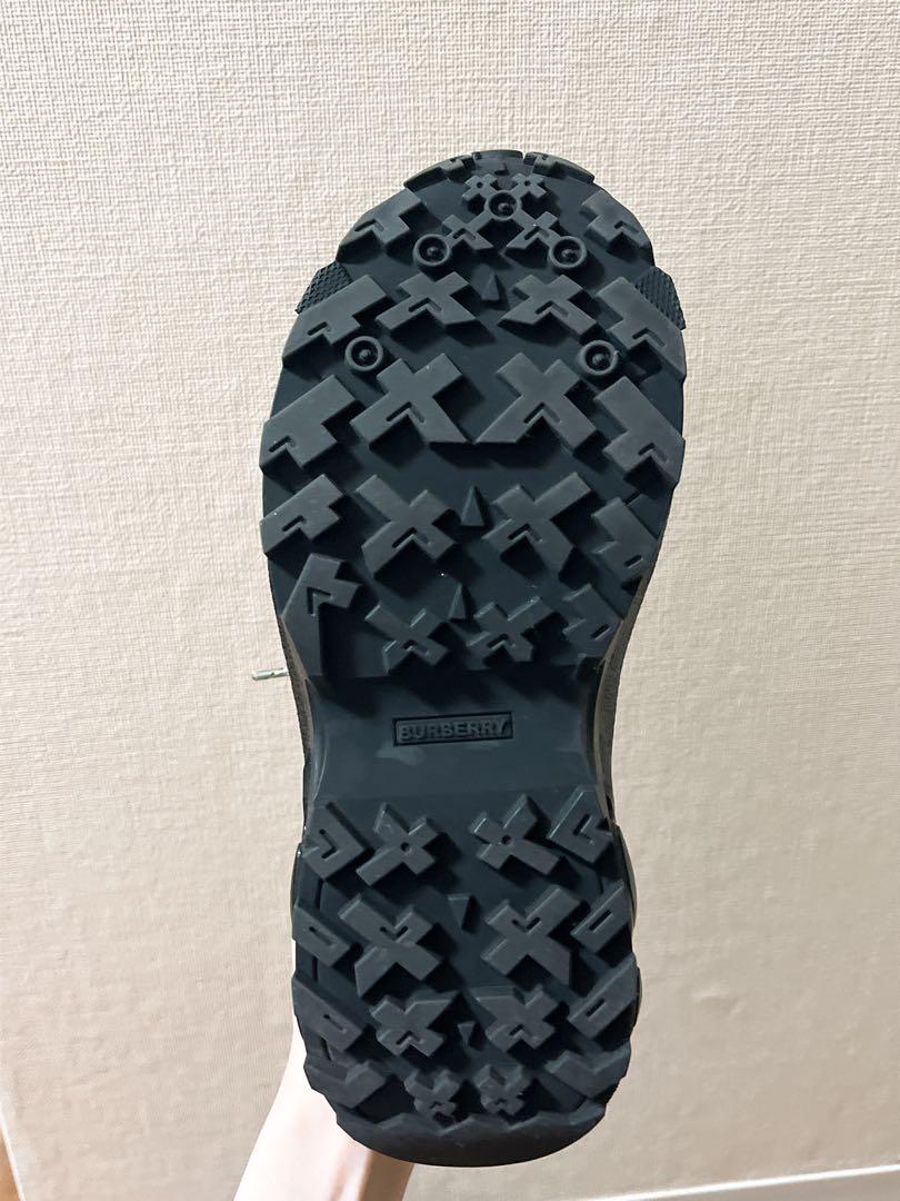 LOW TOP