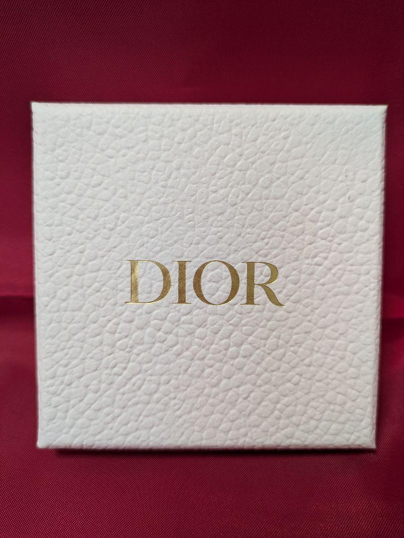 y89様専用 DIOR ピアス 33,→29,