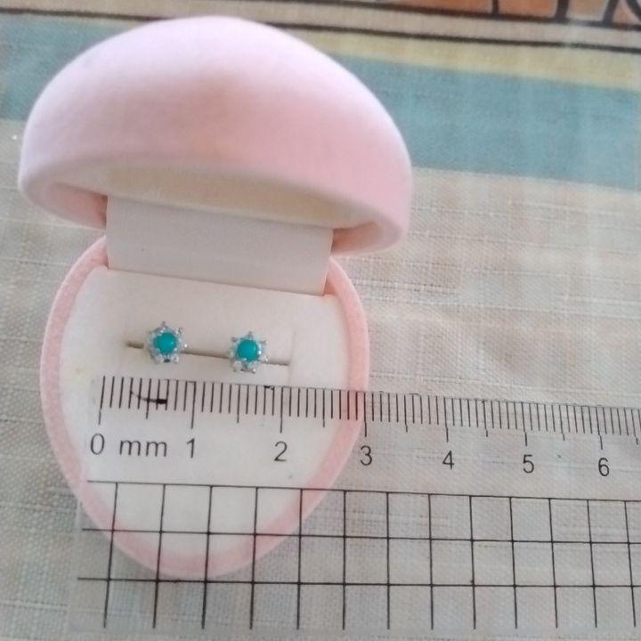 ピアス両耳　トルコ石　ダイア
