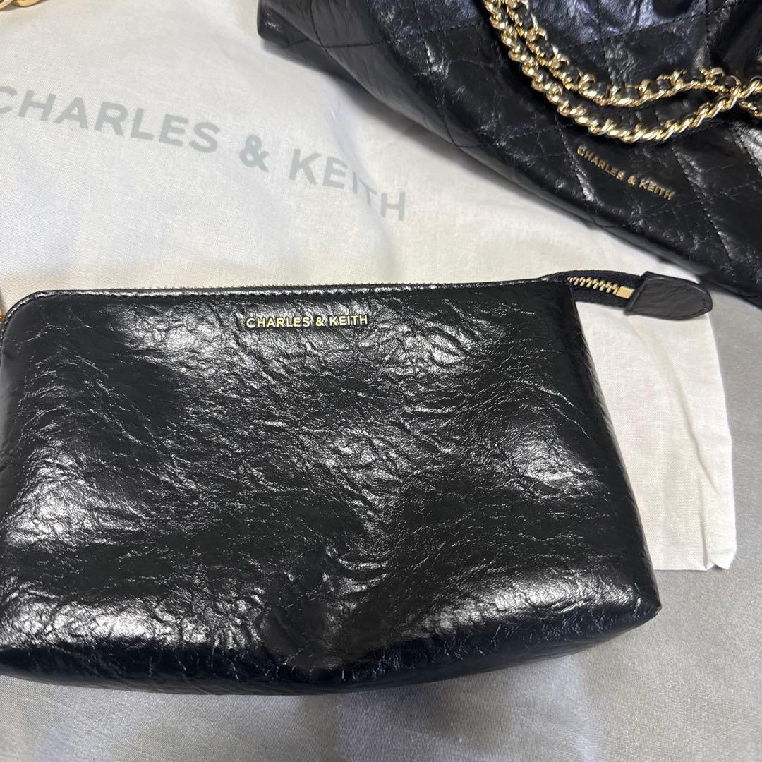 CHARLES&KEITHドゥオ ブレードチェーンハンドルホーボーバッグブラック