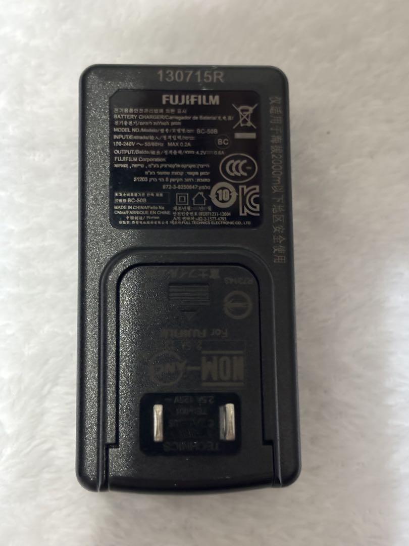 FUJIFILM FINEPIX F900EXR 充電器、バッテリー 2個付