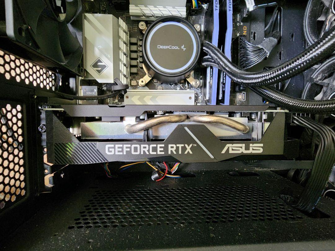 Nvidia GeForce RTX 2060 OC 6GB 中古です