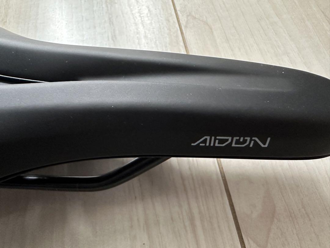 Fizik フィジーク　Terra Aidon サドル