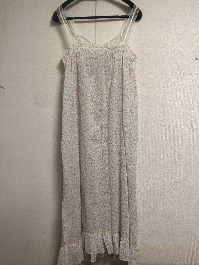 TUNIC鴨井洋子 レース遣いのネグリジェ TUNIC鴨井洋子 レース遣いのネグリジェ