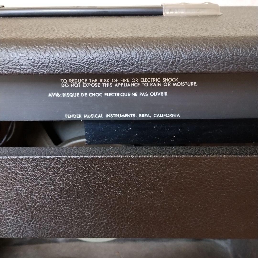 FENDER JAPAN sidekick 65 guitar amp