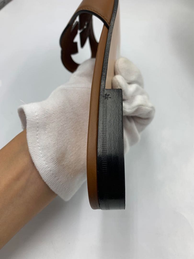 GUCCIインターロッキングGカットアウト ウィメンズスライドサンダル