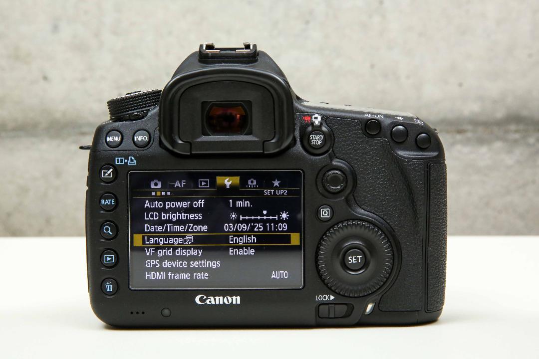 極美品 Canon EOS 5D Mark III デジタル一眼レフ