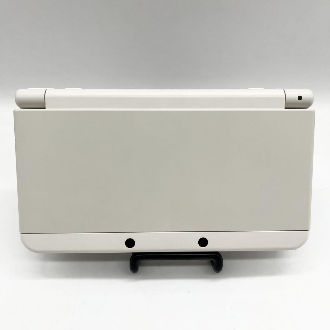 【美品】New ニンテンドー 3DS きせかえプレート ホワイト 完品・液晶美品】Newニンテンドー3DS ホワイト 本体 きせかえ