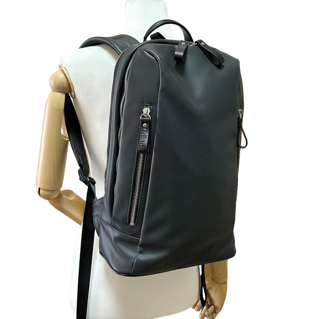 美品 T016 プラスダイアナ ＋diana リュックサック 撥水 シリコーン
