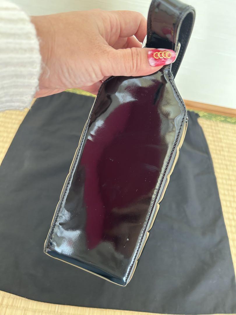 エナメルバッグ