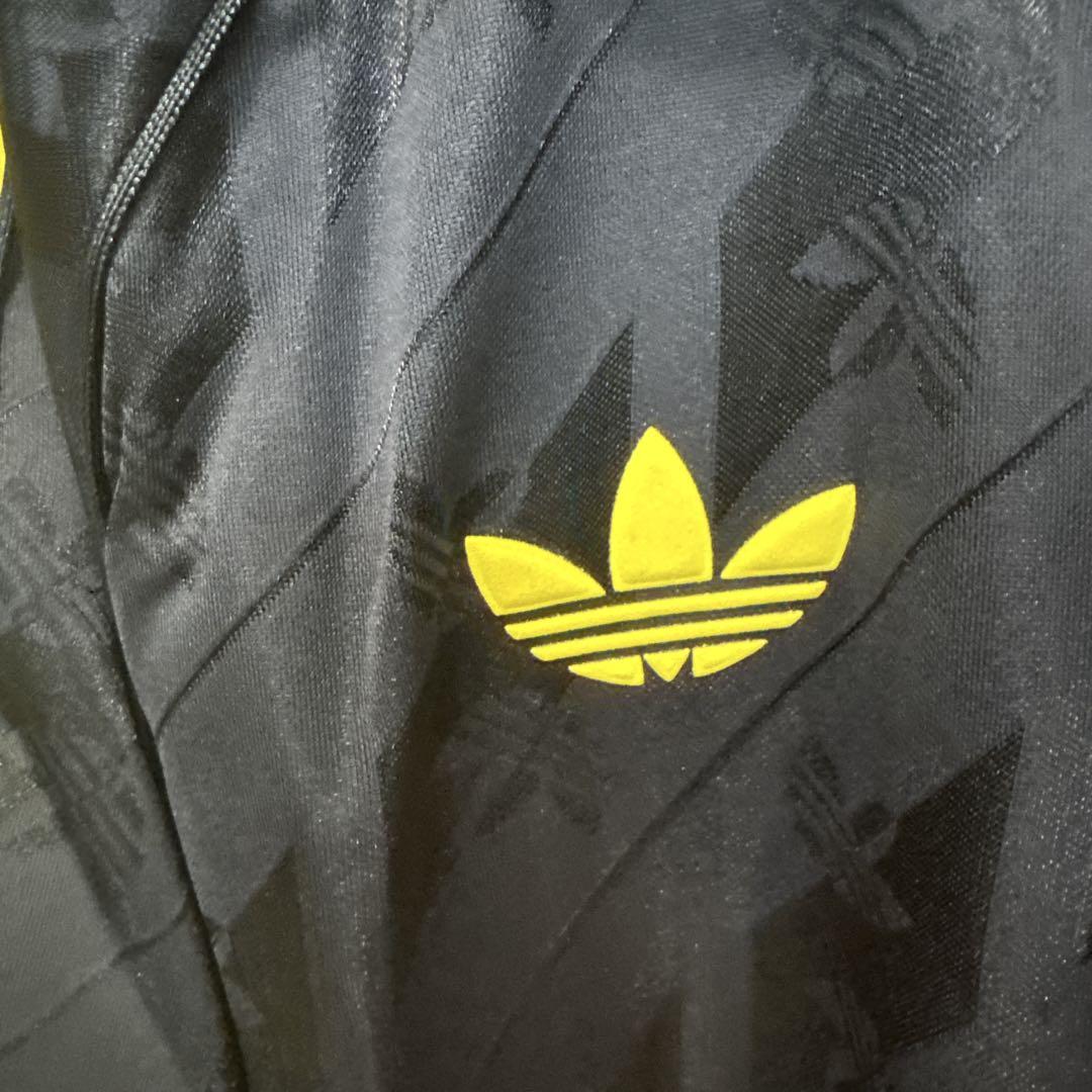 定価13200円　ユベントス LIFESTYLER ジャージー adidas