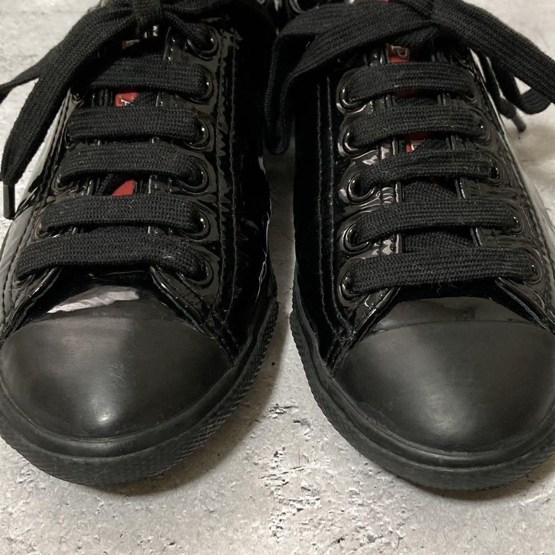 プラダ PRADA (35.5) エナメルスニーカー レースアップシューズ 黒