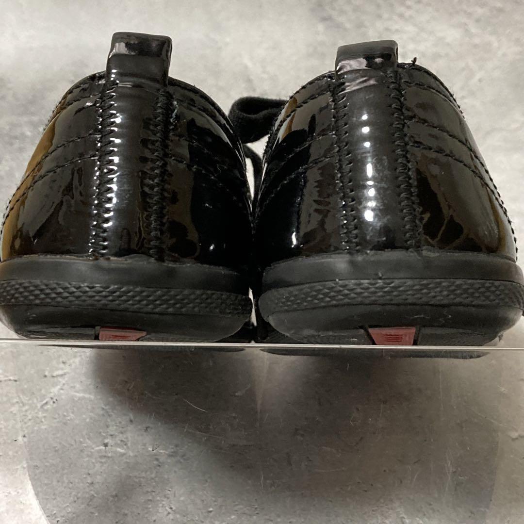 プラダ PRADA (35.5) エナメルスニーカー レースアップシューズ 黒