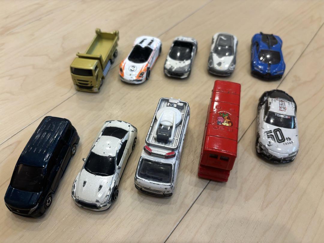トミカ、カーズ 、マリカー、ミニカー ！！合計120台！！道路パーツ付き