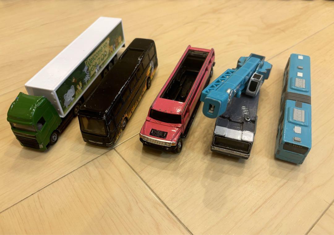 トミカ、カーズ 、マリカー、ミニカー ！！合計120台！！道路パーツ付き