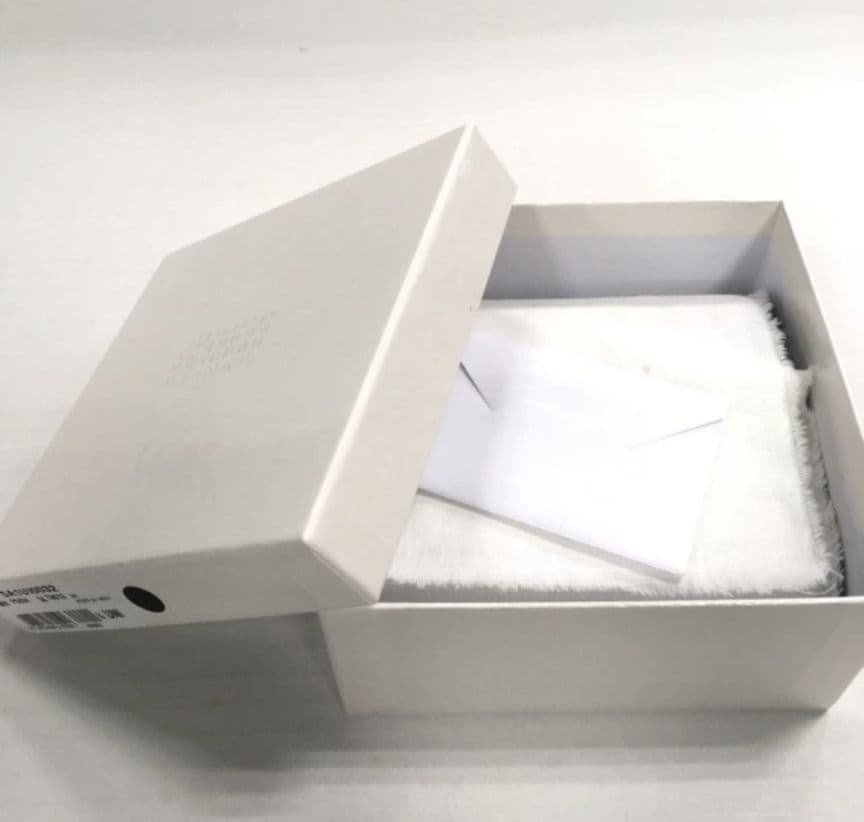 新品未使用品 メゾンマルジェラ グラムスラム ラウンドジップ ミニウォレット 新品未使用品 メゾンマルジェラ グラムスラム ラウンドジップ ミニウォレット