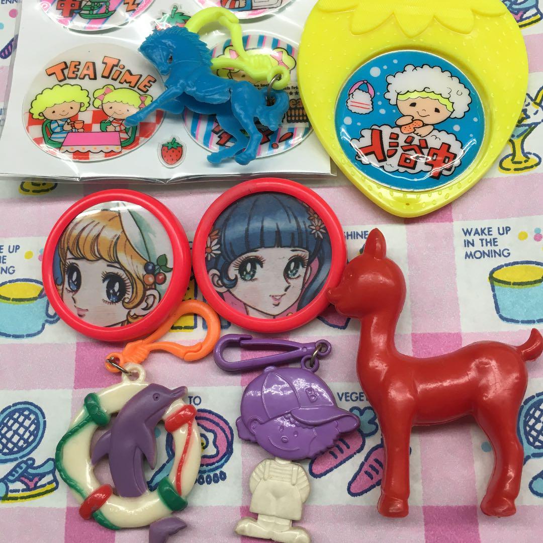 昭和レトロ 駄菓子屋 駄玩具 シール プラスチック キーホルダー まとめて メルカリ 昭和レトロ 駄菓子屋 駄玩具 シール プラスチック キーホルダー まとめて メルカリ