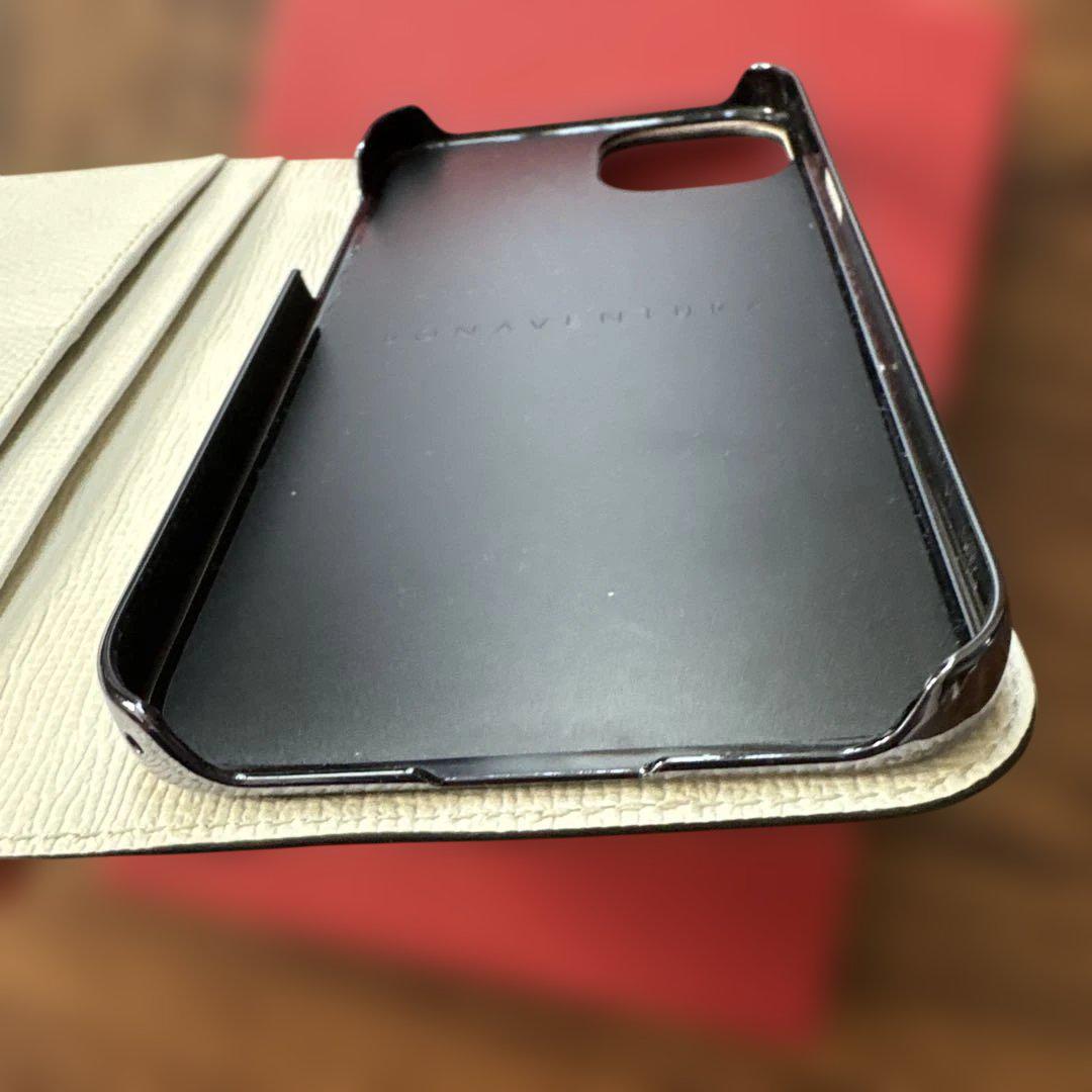 ボナベンチュラ　iPhone 15 Plus 手帳型　シェル・ホワイト