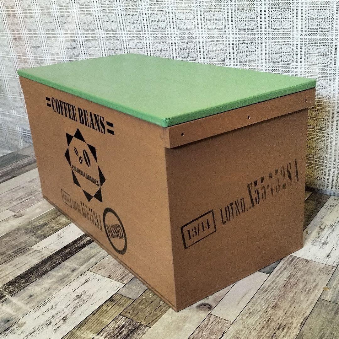 8《宅配BOX》りんご箱 収納BOX 木箱  収納箱 本棚 インテリア キャンプ 楽天市場】【LINE登録で300円OFF】節穴を楽しむ杉のりんご箱