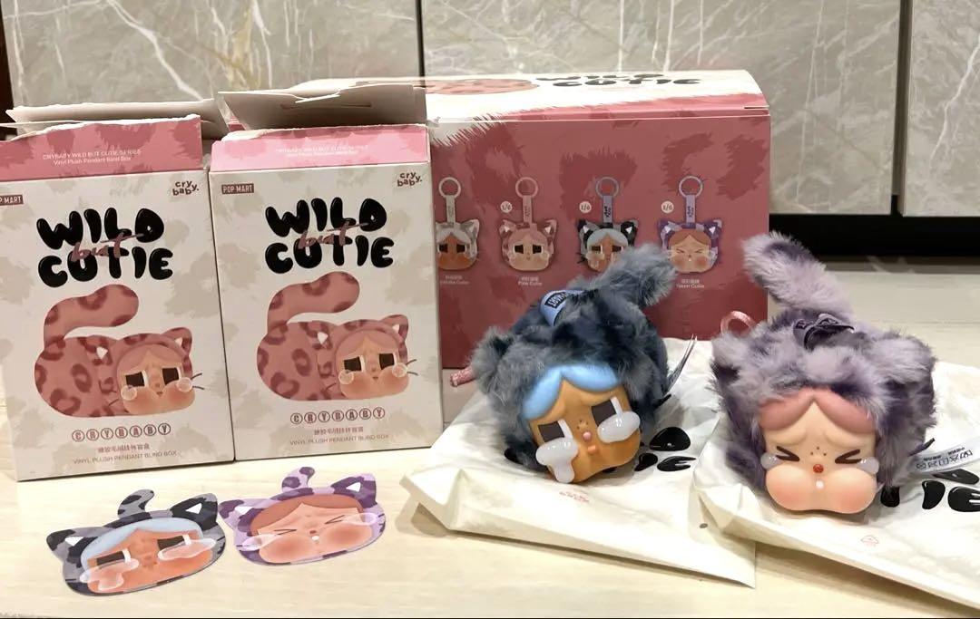 クライベイビー wild but cutie ぬいぐるみペンダント - メルカリ