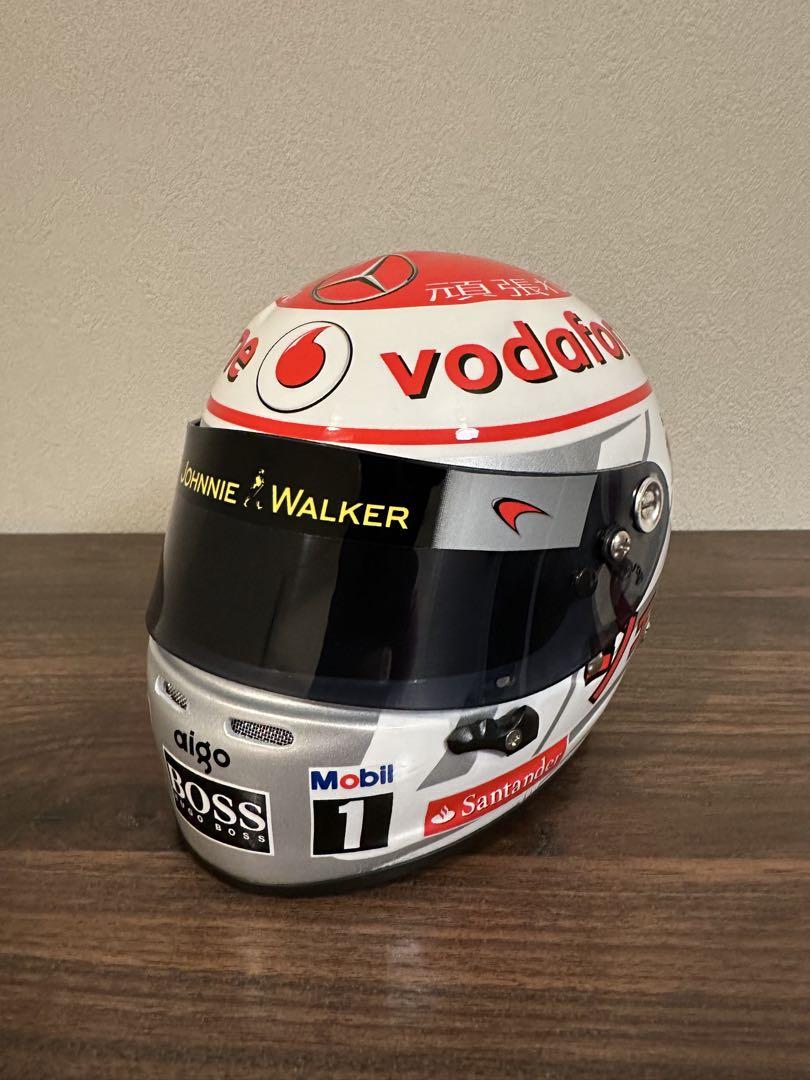【1/2 ヘルメット】F1 ジェンソン・バトン（2011年日本GP仕様）限定品