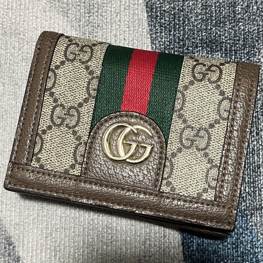 GUCCI GGパターン 二つ折り財布 ブラウン　最終値下げです Gucci GGパターン 二つ折り財布 ブラウン - メルカリ