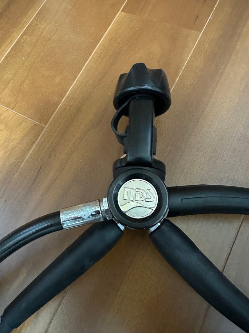 NDS ダイビングレギュレータ 圧力計付き NDS ダイビングレギュレータ 圧力計付き