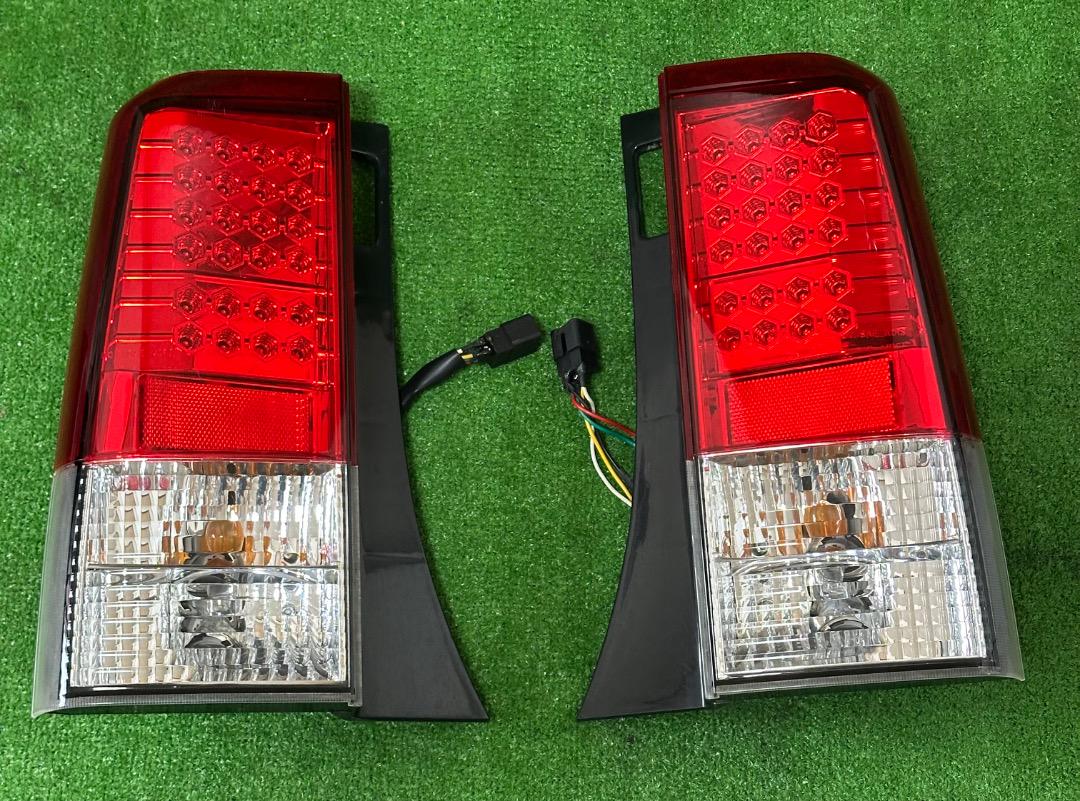 美品 bb ncp ソナー製 テールランプ トヨタ bB NCP30/NCP31 SONAR LEDテールランプ - メルカリ