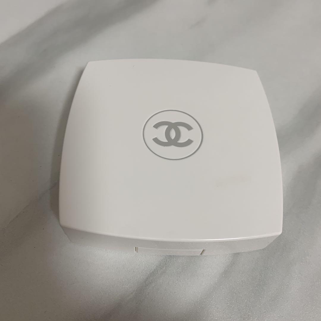 CHANEL LE BLANC パウダーファンデーション 310 - メルカリ