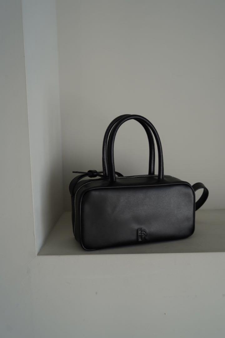 ETRE TOKYO コンパクトショルダーバッグバッグ