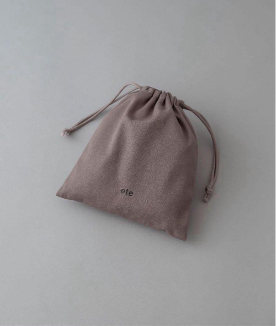 ete エテ [ONLINE Limited] クレセントムーン ネックレス