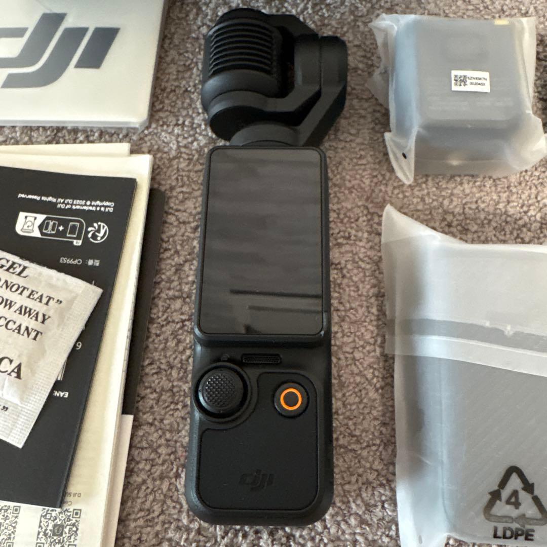 【ほぼ新品】dji OSMO POCKET 3 CREATOR COMBO