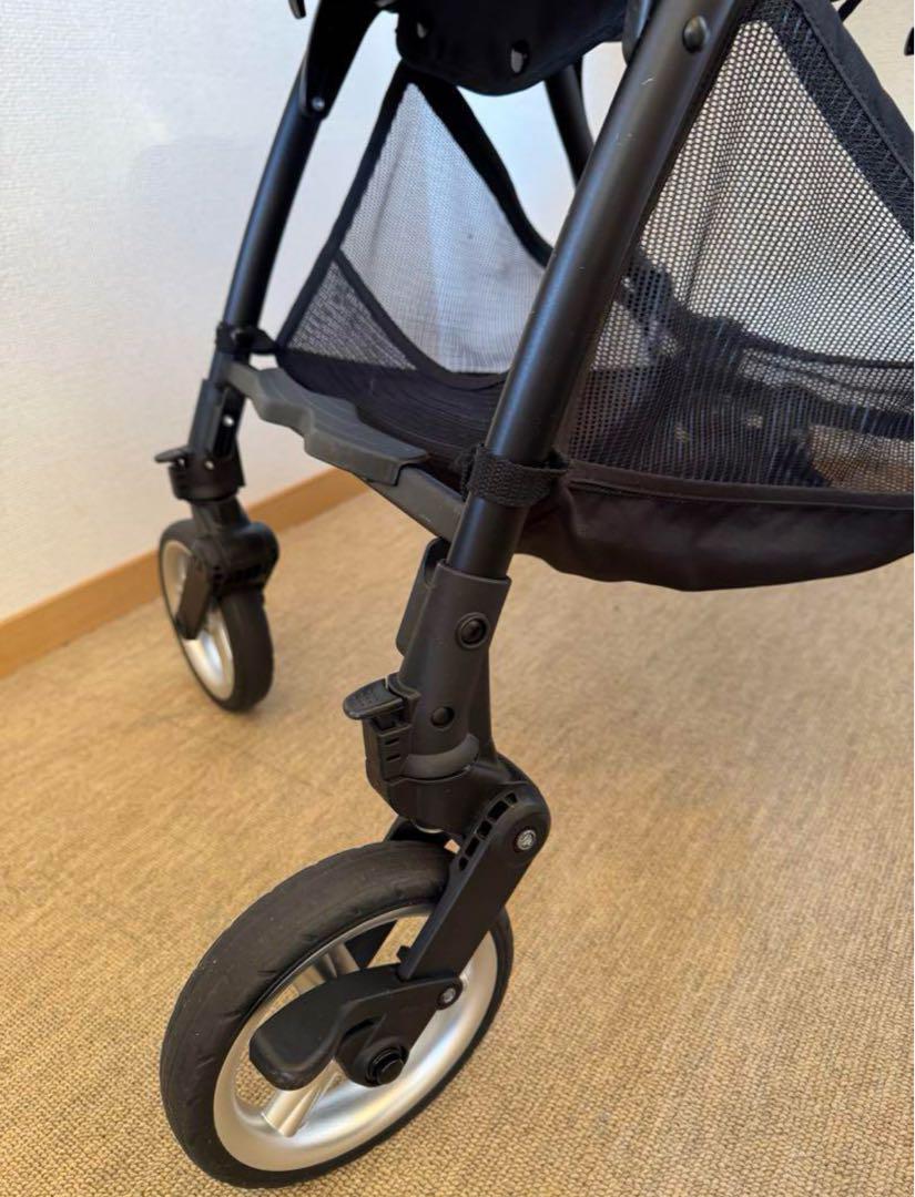 ピジョンランフィリノンA型ベビーカーシングルタイヤ　ドリンクホルダー付