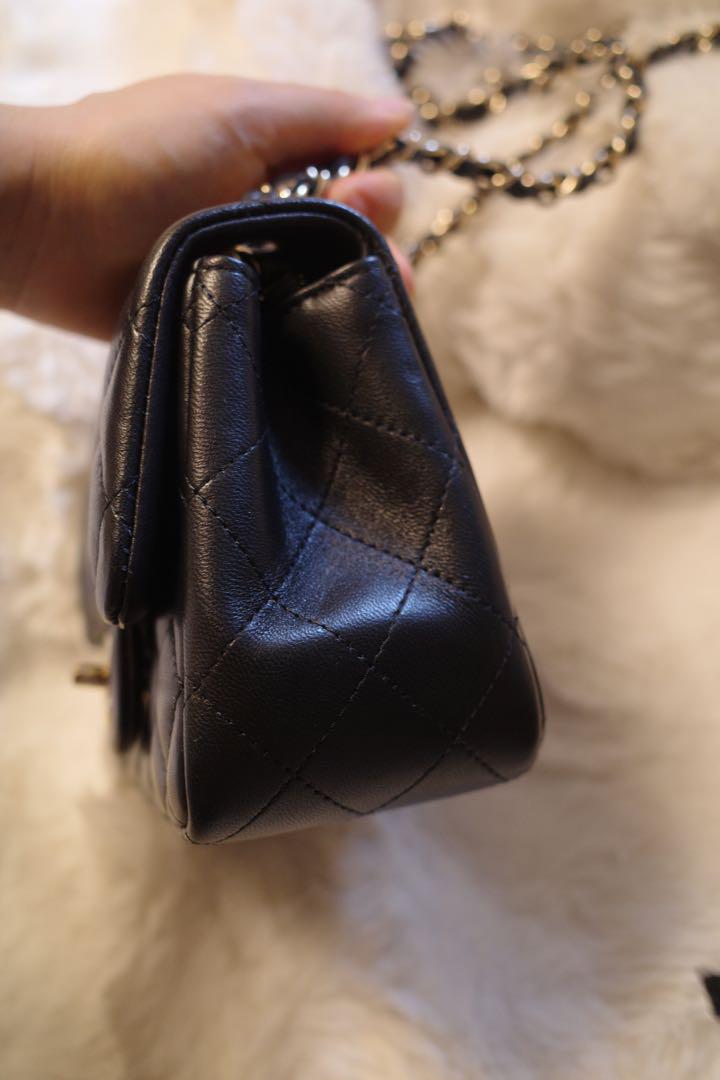 CHANEL ブラック ミニマトラッセ