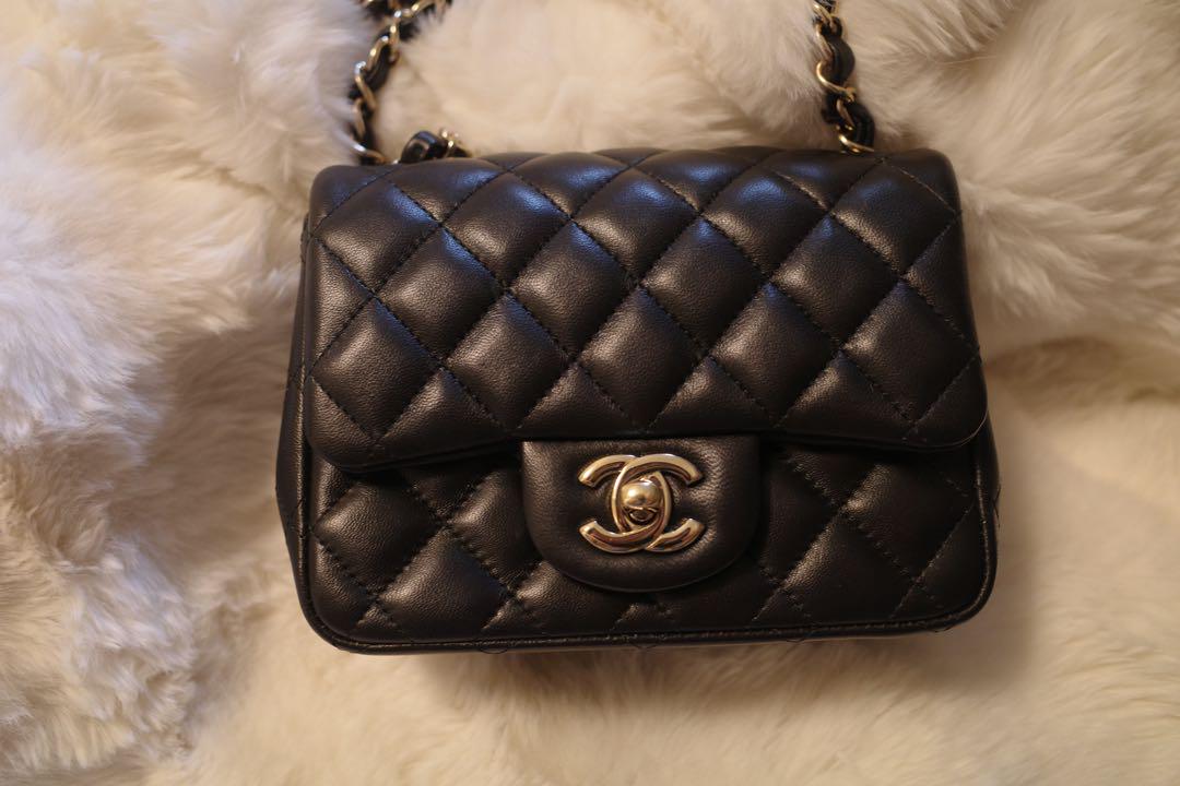 CHANEL ブラック ミニマトラッセ